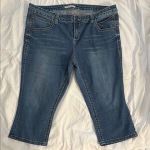 Maurices Blue Ankle Cropped Jeans Medium Wash